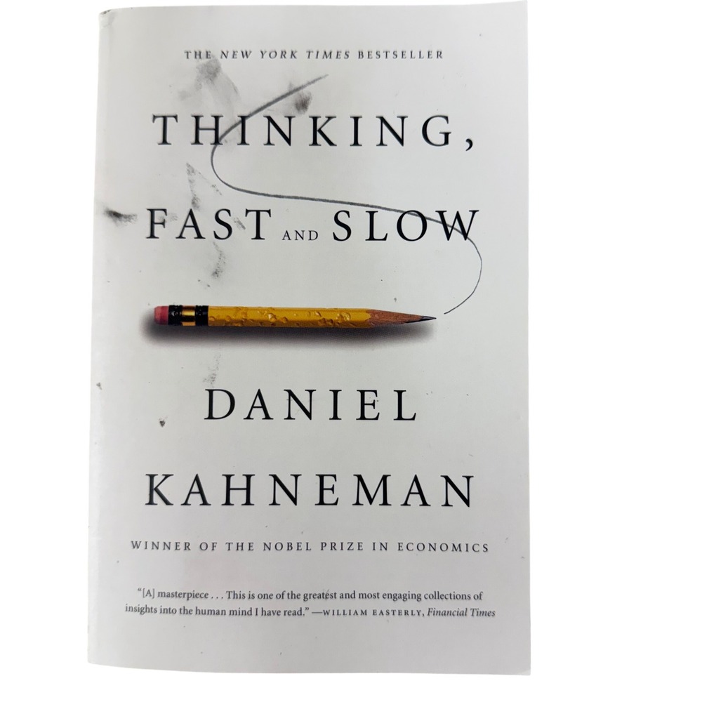 Thinking Fast and Slow Daniel Kahneman Paperback Psychology Economics 2013